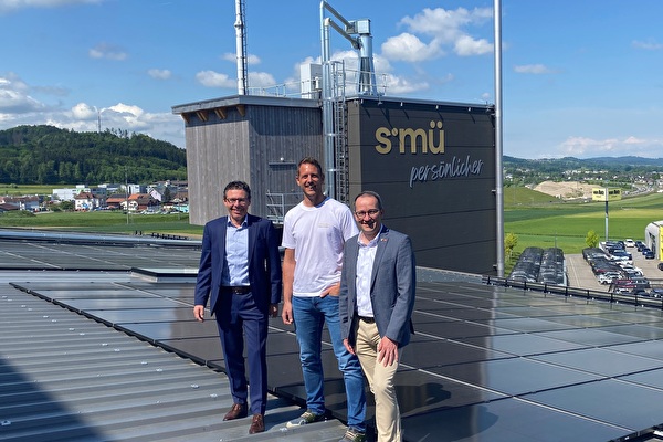 Marco Huwiler (Geschäftsleiter TBW), Stefan Müller (Geschäftsführender Inhaber S. Müller Holzbau AG) und Stadtrat Andreas Breitenmoser an der Medienkonferenz