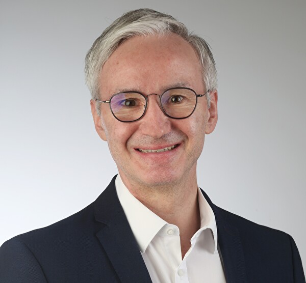 Porträt Oliver Gröble