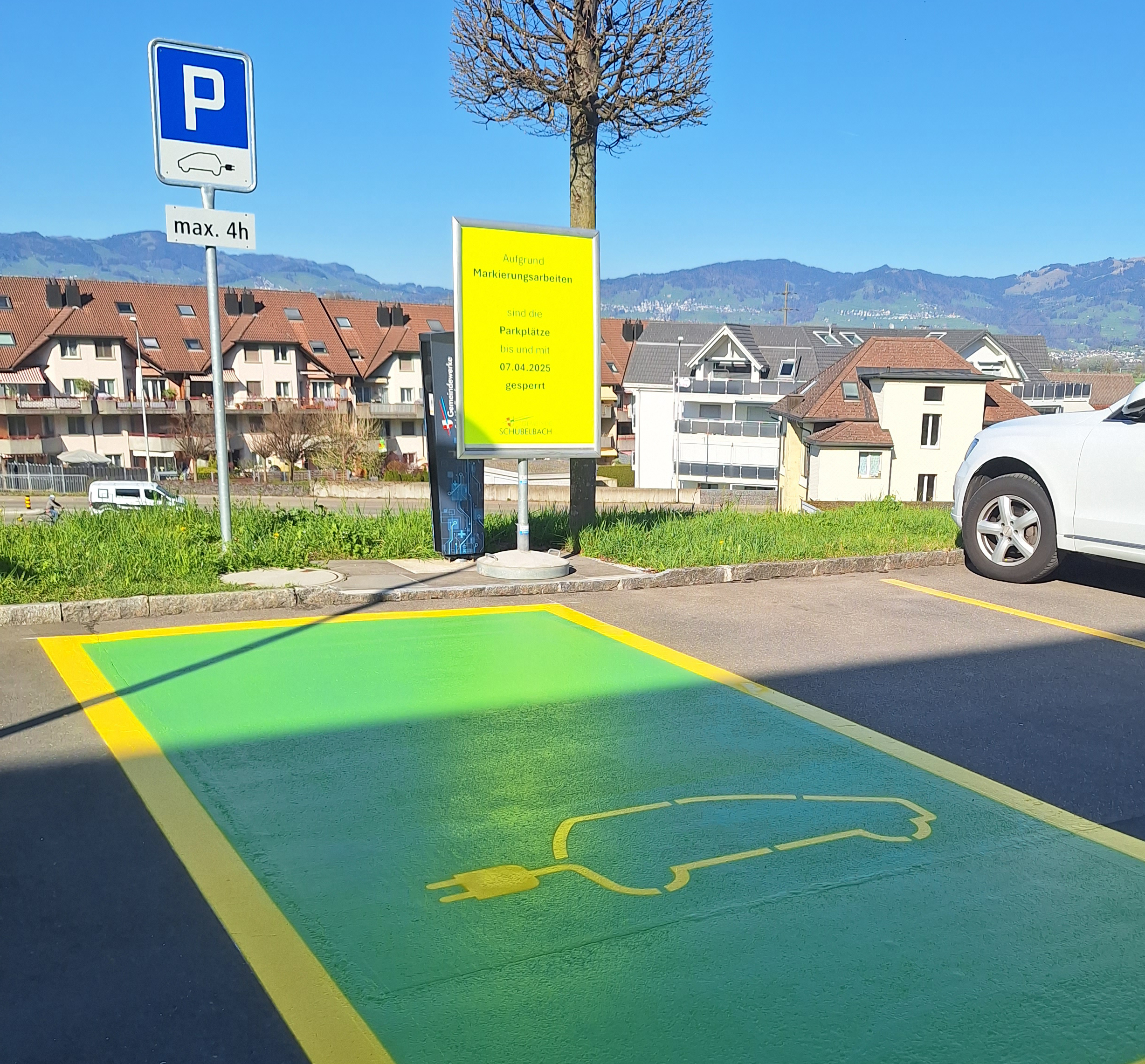 Elektro-Ladestation in Schübelbach