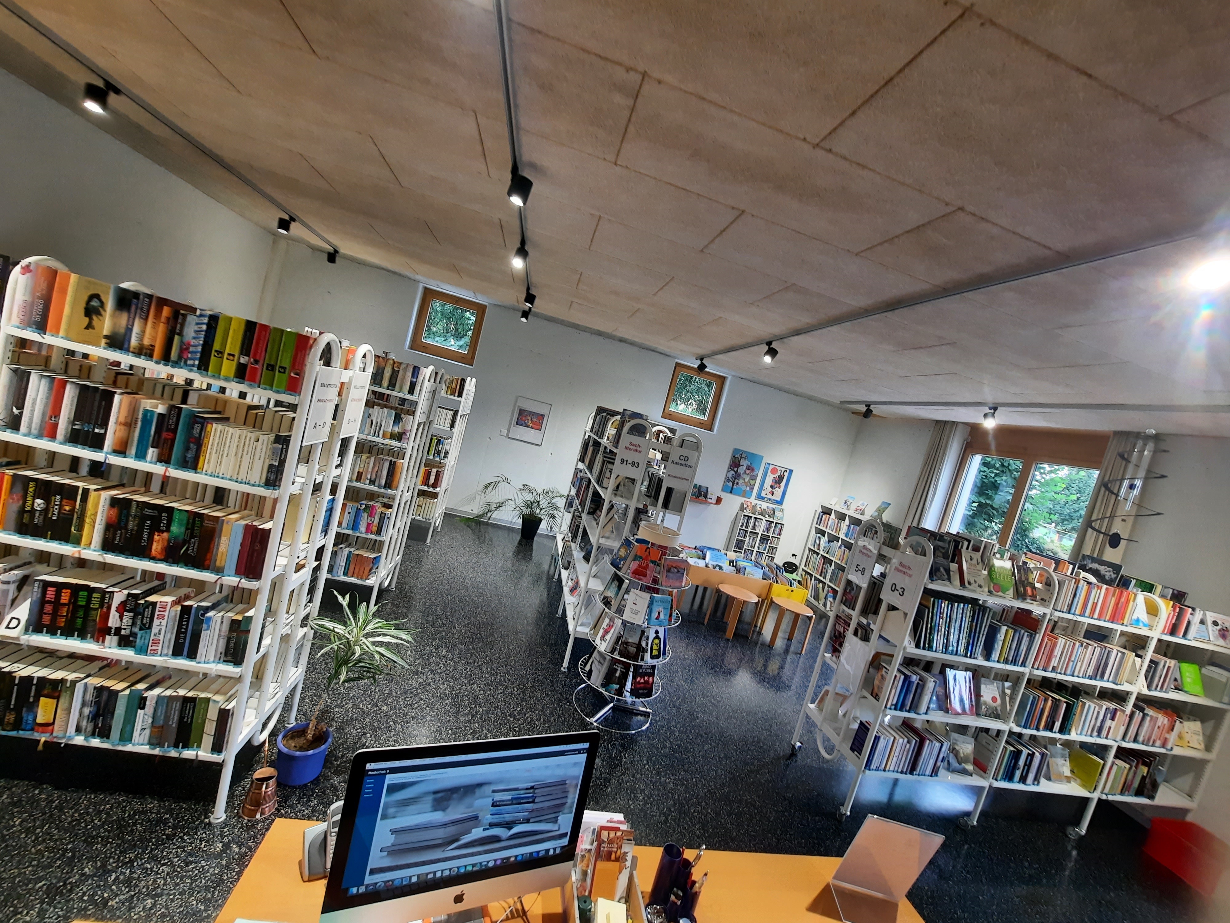 Bibliothek 1