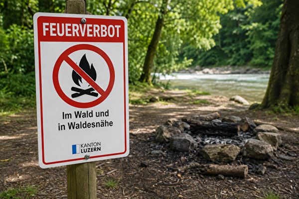 Feuerstelle mit Verbotsschild.