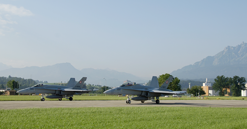 F/A-18 Kampfjets in Emmen