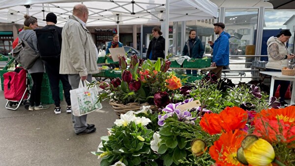 Auf dem Emmenmarkt präsentiert sich ein vielfältiges Angebot.