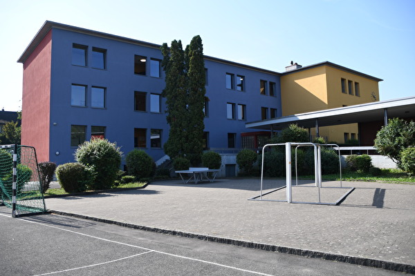 Schulhaus Riffig