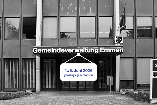 Eingang Gemeindeverwaltung Emmen.