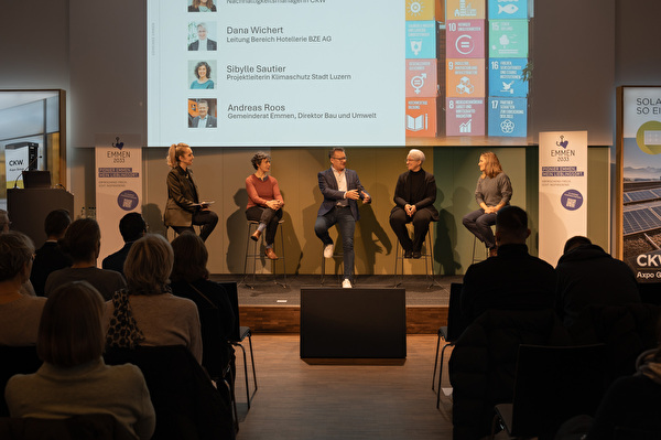 Podiumsdiskussion