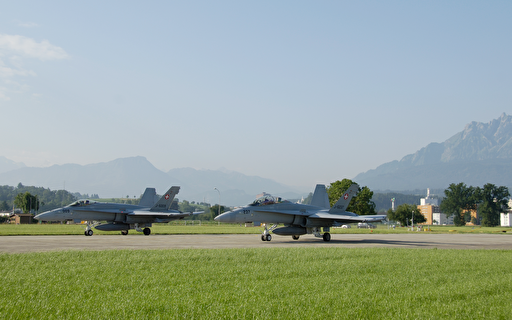 F/A-18 Kampfjets in Emmen