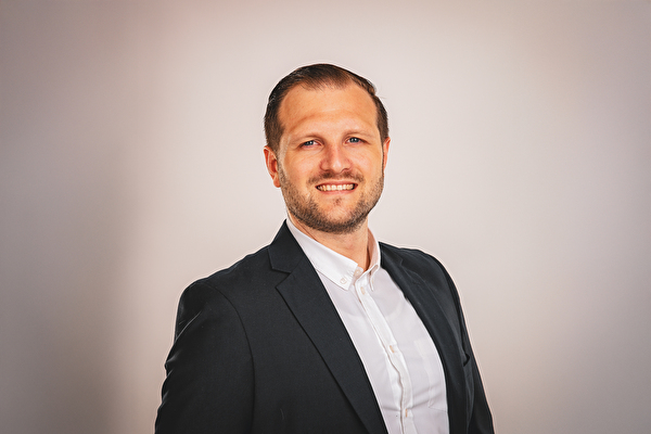 Bewerbungsfoto eines Mannes