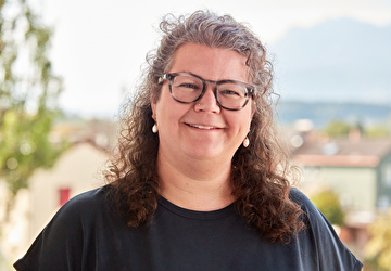 Ein Porträt einer Frau.