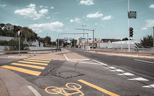 Rothenburgstrasse auf Höhe Autobahnanschluss A2.