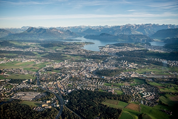 Luftbild der Gemeinde Emmen