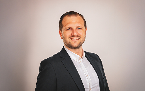 Bewerbungsfoto eines Mannes