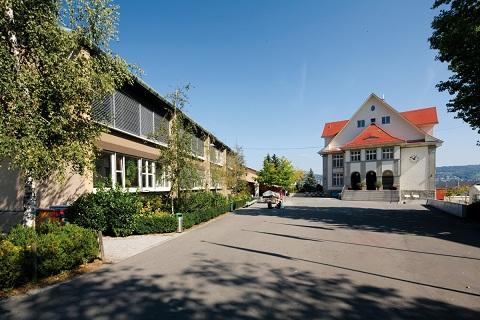 Schule Dorf