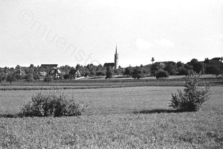Evang. Kirche vom Hafenfeld aus