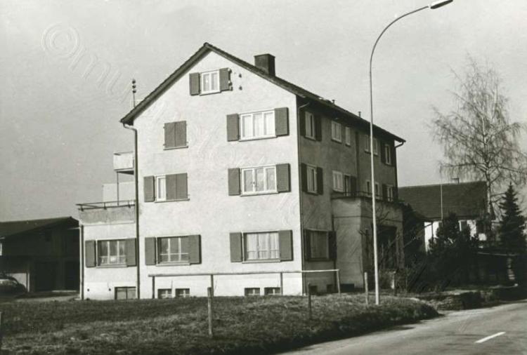 alte Landstrasse / Schreinerei Lottenbach