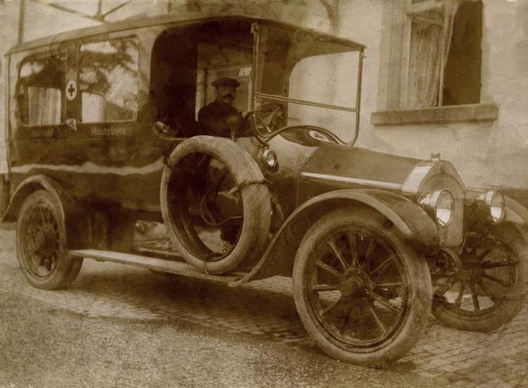 1915