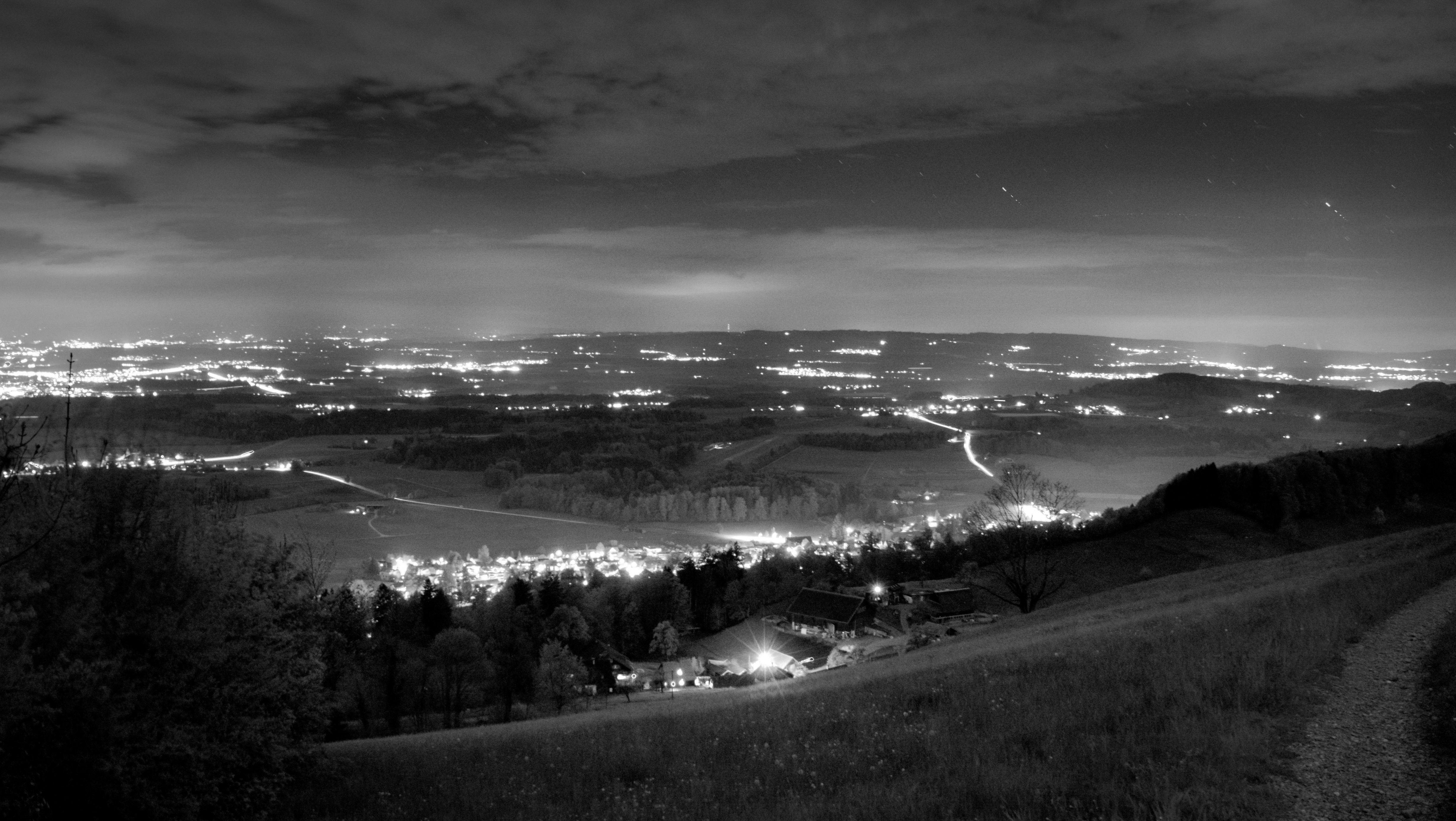 Foto von DarkSky - Blick über Hausen am Albis