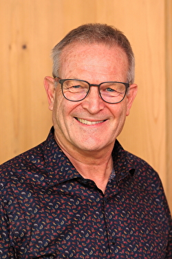 Portraitfoto Toni Schönbächler