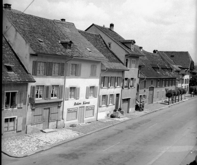 Haus Nr. 100 Buser Sämi, Milchauto