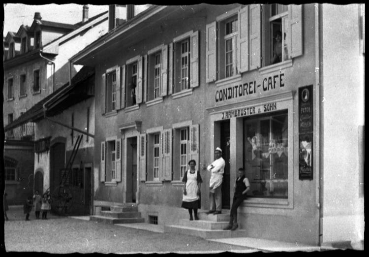 ab 1934 Walter Briggen und später Café zum Dozenbach