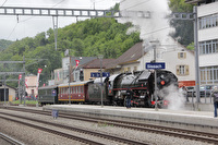 Dampflok im Bahnhof Sissach