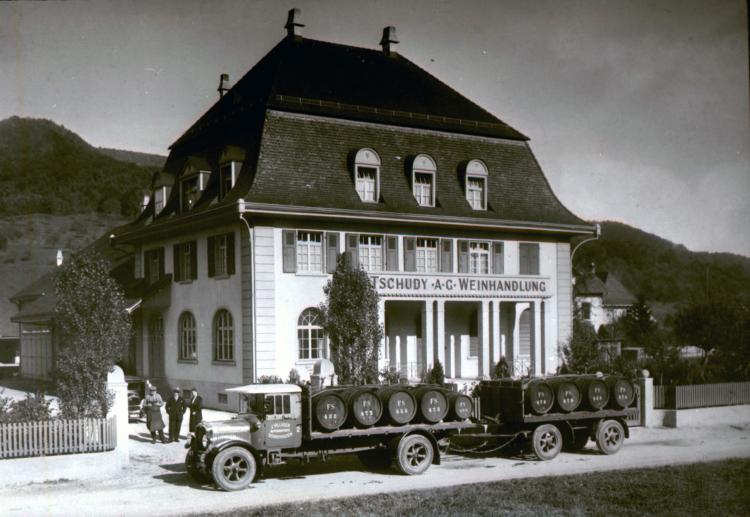 aus Sicht der Hauptstrasse