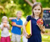 Kinder am Spielen