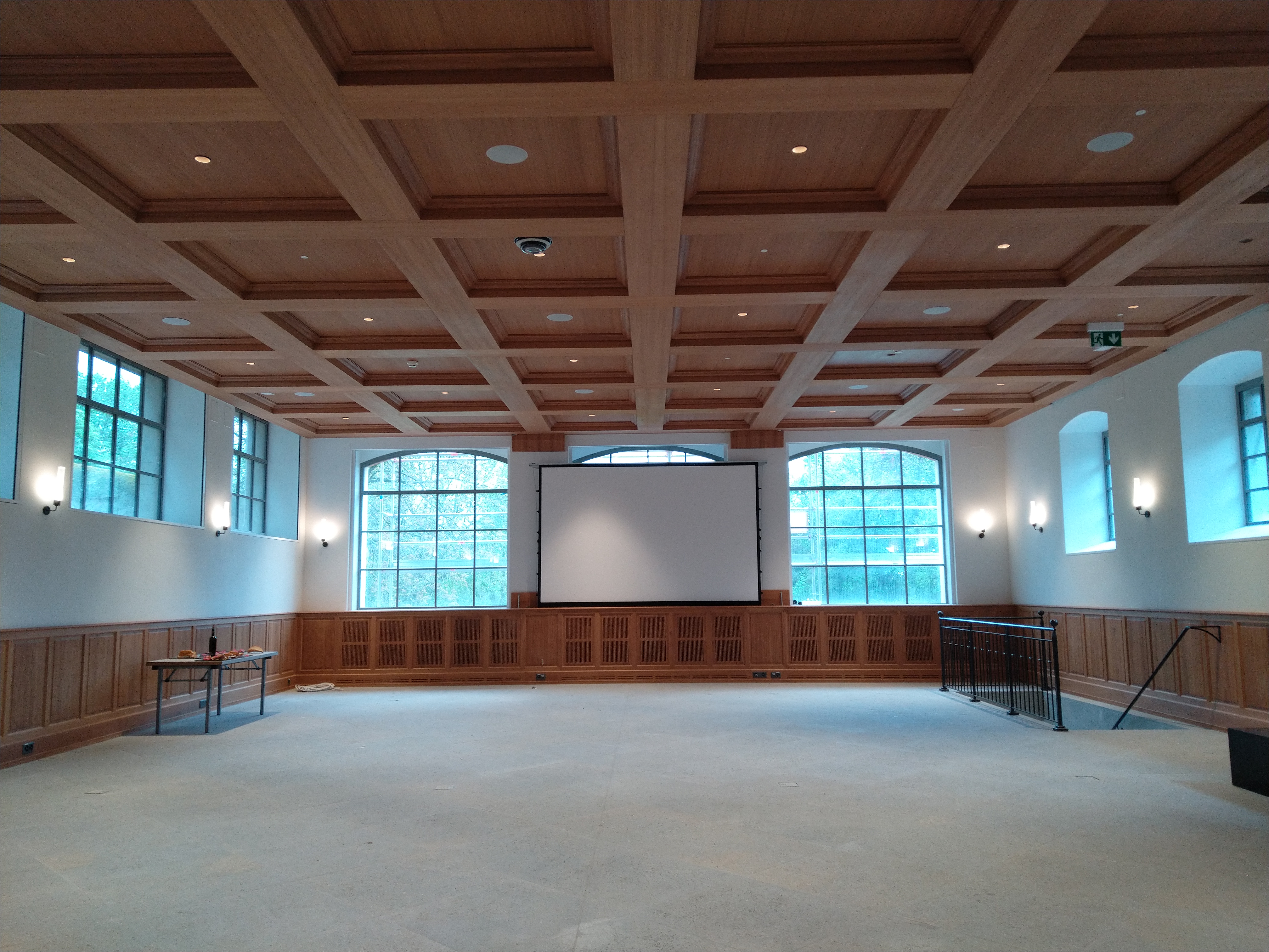 Plafond réalisé par Art et Bois et par Styliner