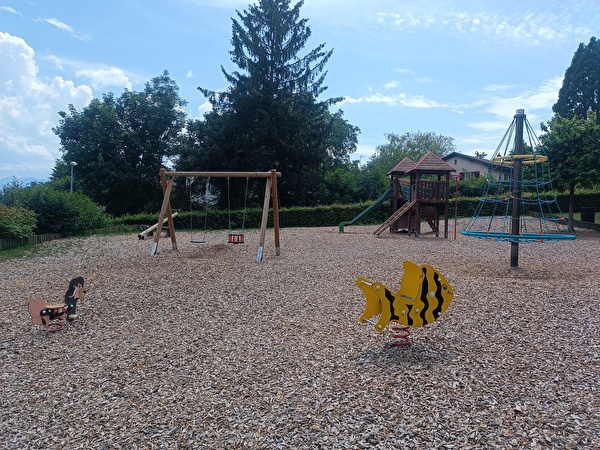 Place de jeux de Pangires  à St-Légier-La Chiésaz