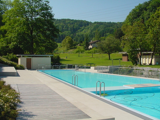 Schwimmbad Reckholdern