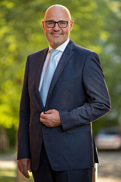 Porträt Hans Oury