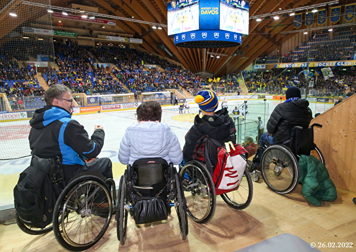 Barrierefrei im Davoser Eisstadion