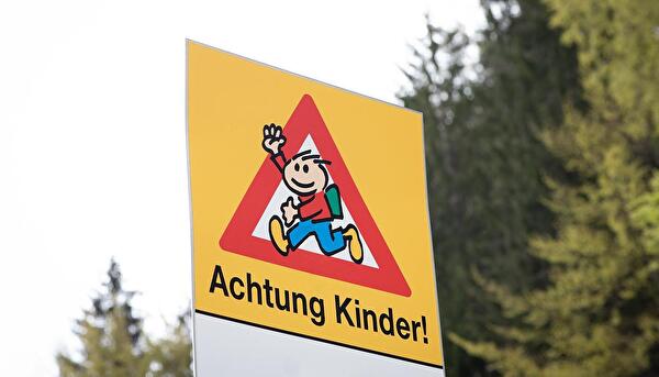 Achtung_Kinder.jpg