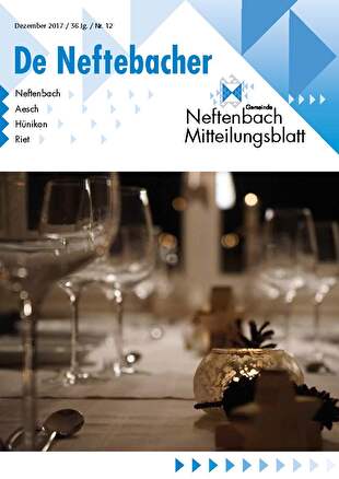Titelbild Mitteilungsblatt Neftenbach Dezember 2017 festlich geschmückter Weihnachtstisch