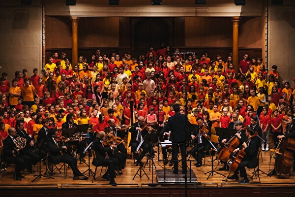Konzertsaal Solothurn _ rund 250 Sängerinnen und Sänger