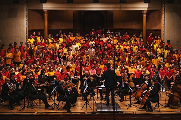 Konzertsaal Solothurn _ rund 250 Sängerinnen und Sänger