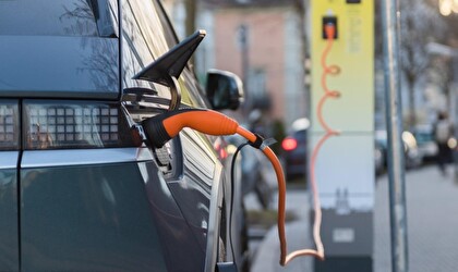 Elektroauto beim Aufladen