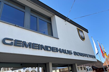 Schriftzug Gemeindehaus Bonstetten
