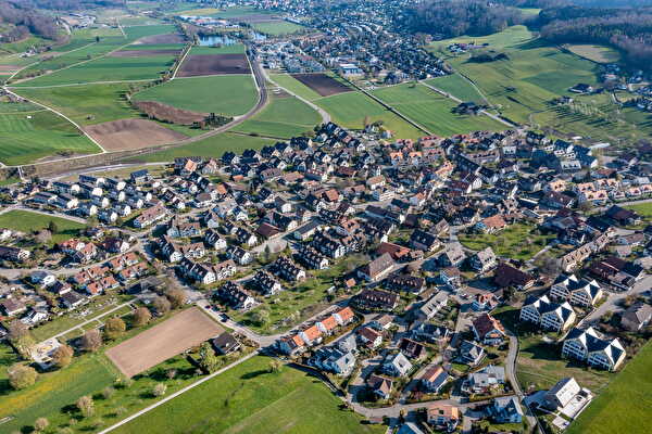 Übersicht über Bonstetten Dorf & Schachen
