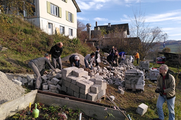 Bau einer Trockensteinmauer