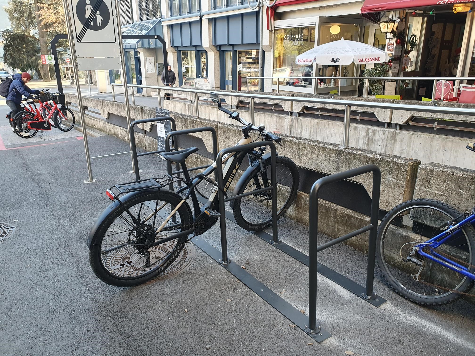 Rue de la Dent Blanche
