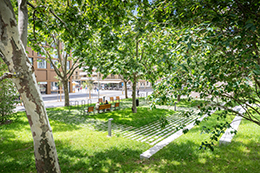 Square des Mayennets