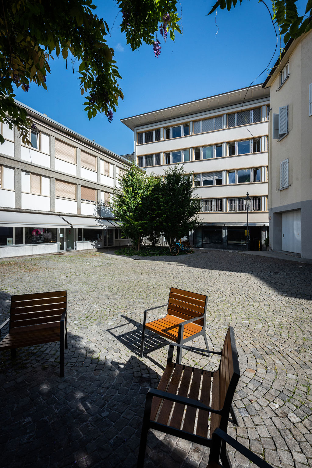 Place Ambuel - Un espace de repos secret (2020)