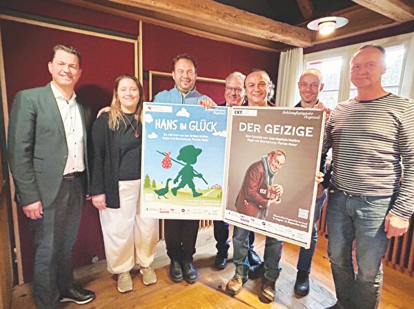 (v.l.): Michael Nägeli und Manuela Eisenring, Mirabit AG; Regisseur Florian Rexer, Präsident Karl Spiess, Schauspieler Christoph Heusser, Schlossherr Andi Angehrn und Hauptdarsteller Bruno Riedl.