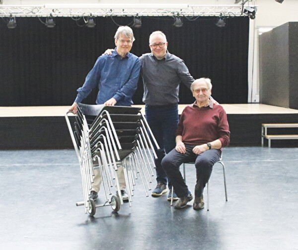 Martin Sonderegger (l.), Reto Bissegger (m.) und Kosta Milicic im Kulturforum Amriswil