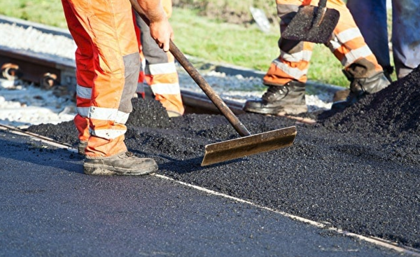 Vom Montag, 3. März, bis voraussichtlich September 2025 werden die Sanierungsarbeiten an der Säntisstrasse fortgesetzt.
