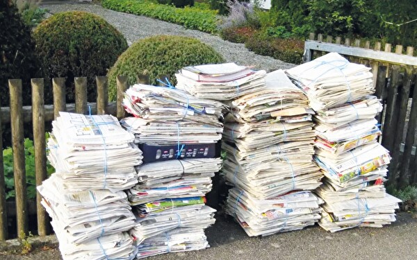 Weil die Menge an Altpapier in den letzten Jahren stark zurückgegangen ist, haben sich die sammelnden Vereine zur Krisensitzung getroffen.