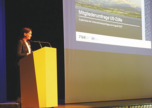 Kris Vietze, Präsidentin der IHK Thurgau, während des Fachreferats zu den US-Zöllen.