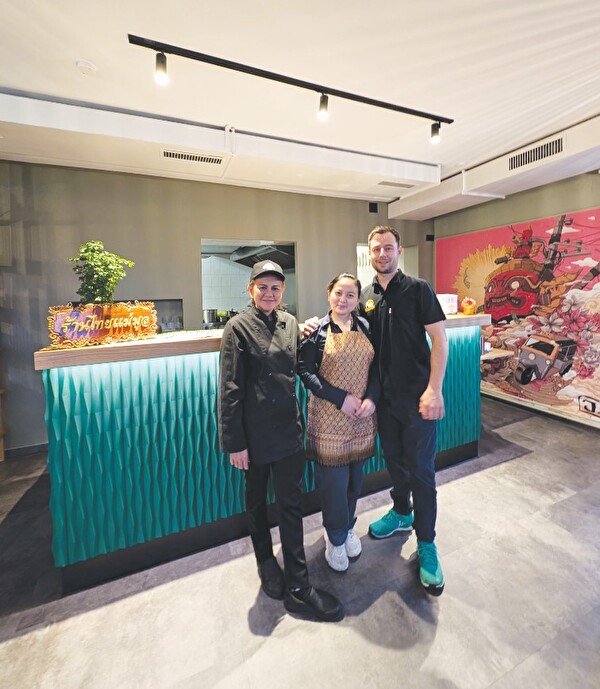 Das Team des Thai Mae Mun Restaurants, das kürzlich in Amriswil eröffnet wurde, freut sich über jeden Besuch.