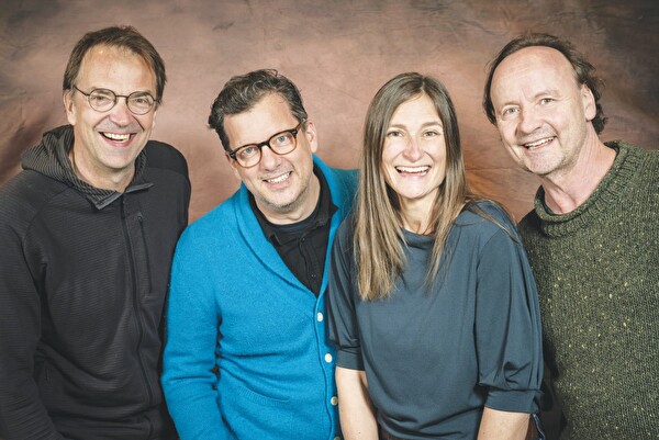 Die Schauspieler Alexandre Pelichet, Marcus Coenen, Bigna Körner und Bruno Riedl.